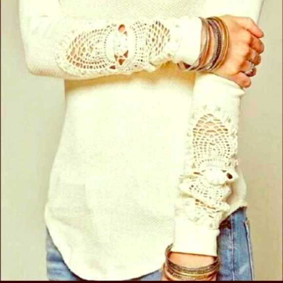 Free People Thermal w/crochet sleeves - Picture 1 of 4
