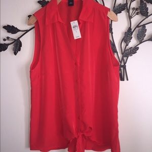 NWT Sleeveless top
