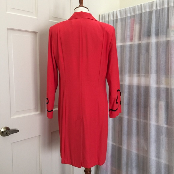NWOT red ladies coat - Picture 3 of 8