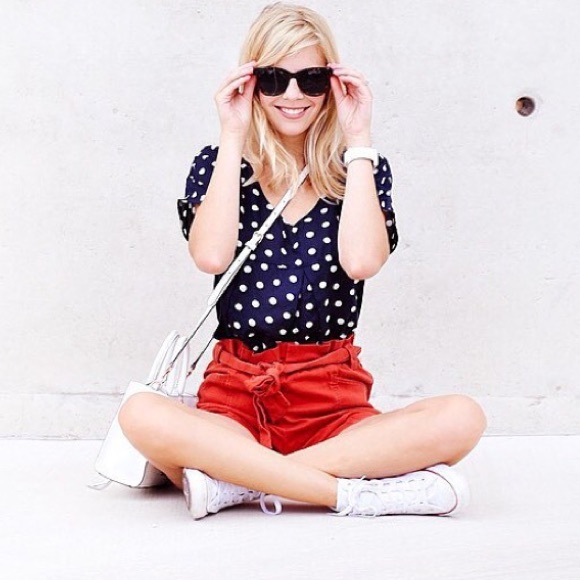 Meet your Posher, Haley - Picture 1 of 1