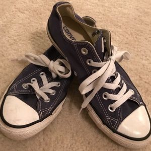 Navy blue Converse