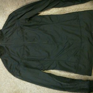 Lululemon long sleeved 3/4 zip long sleeved black