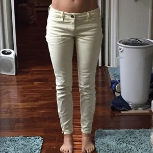 Victoria Secret Siren jean in cream/off white.