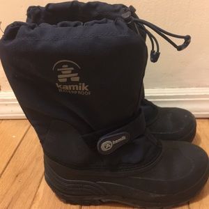 Used Kids Waterproof Snow Boots size 3 (boys)