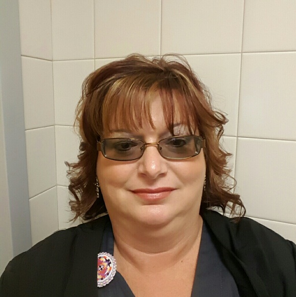 Meet your Posher, Angie