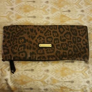 Steve Madden Clutch