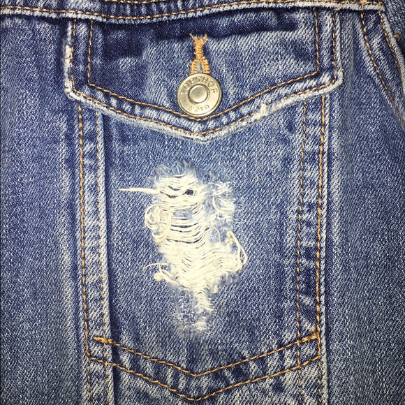 Jean Jacket by TOPSHOP - Picture 3 of 4