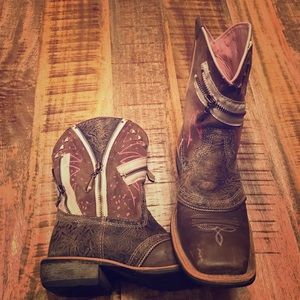 Ariat short cowgirl boots size 7B