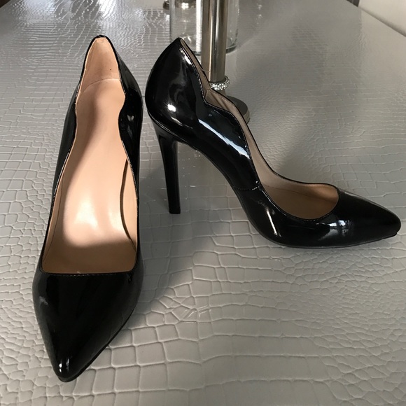 Cute pointy toe heels