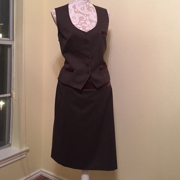 Antonio Melani brown vest and skirt