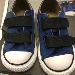 Sale Today Only❗️Authentic Baby converse size 5