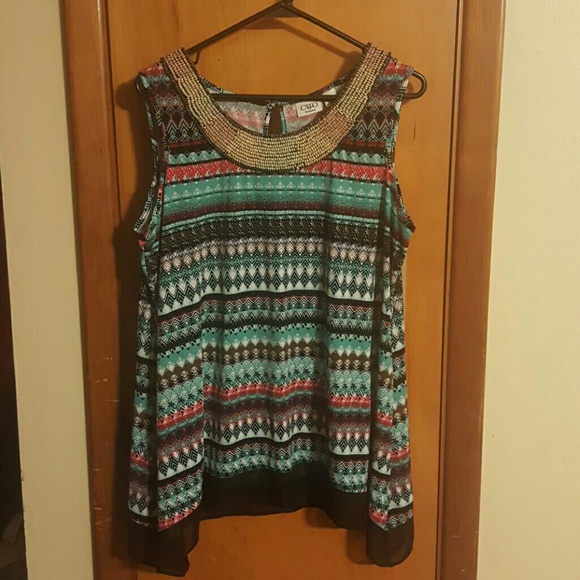 Sleeveless shirt