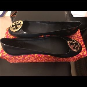 Tory Burch Navy & Gold Jelly