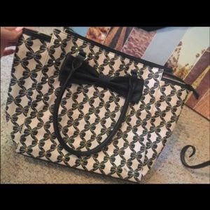 tote