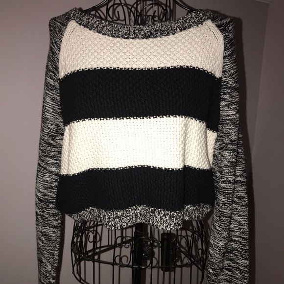 Express Sweater - Picture 1 of 3