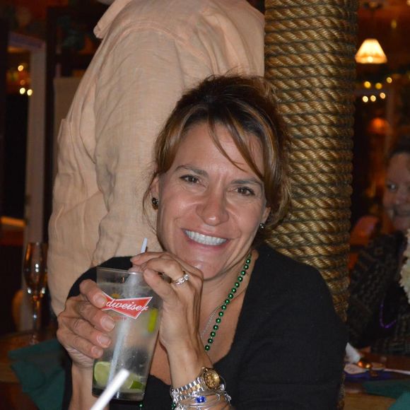 Meet your Posher, Beth - Picture 1 of 1