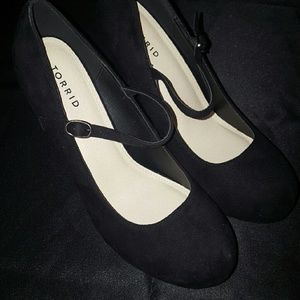 Never worn women's shoes