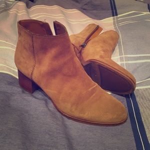 Like new with box!! Franco Sarto suede boots 8