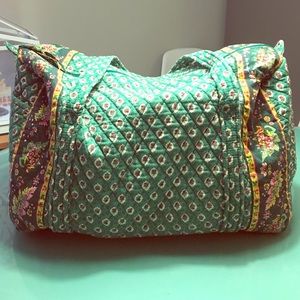 Vera Bradley duffle bag
