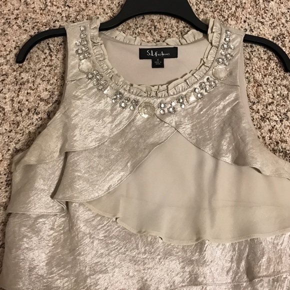 Dress - Picture 2 of 2