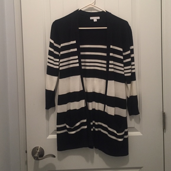 NY&C black and white long cardigan.