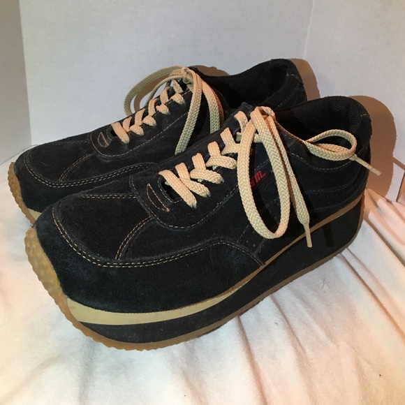 steve madden street wedge
