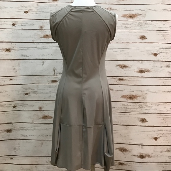 European Dress - Picture 4 of 4