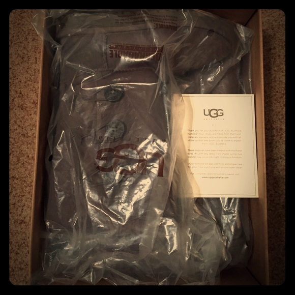 Ugg Bailey Button Triplet Grey Boots