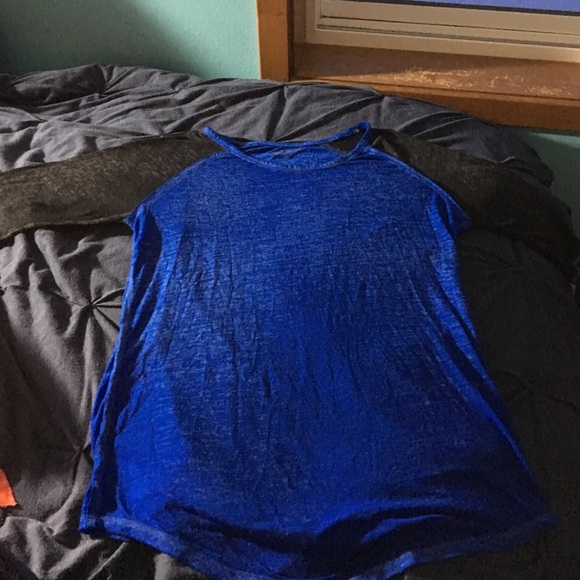 Woman's blue baseball Tee