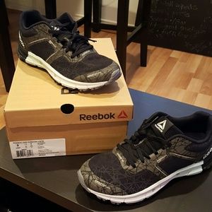 Reebok One Cushion 3 Nite running shoes