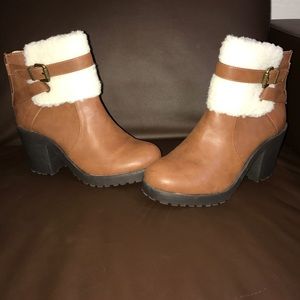 Charlotte Russe snow booties