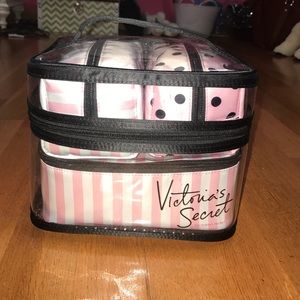 Victoria's Secret 4in1 makeup/cosmetic bag set👛💄