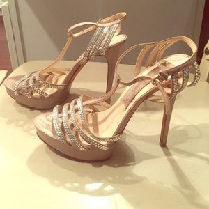 Gorgeous heels. Worn once.