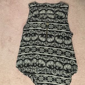 Paisley tank