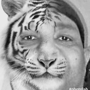 Meet your Posher, Carlos