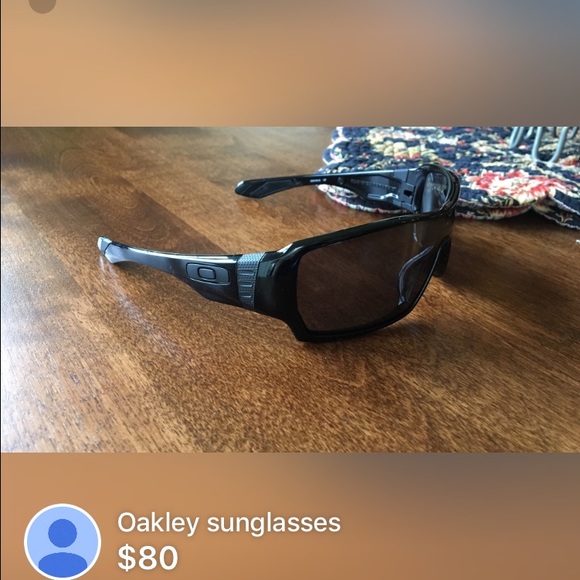Oakley sunglasses - Picture 1 of 4