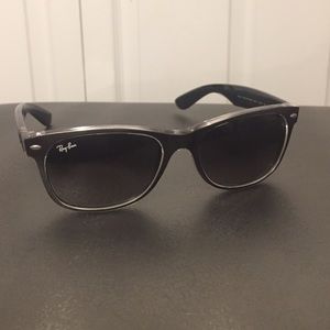 RayBans New Wayfarer GRAY