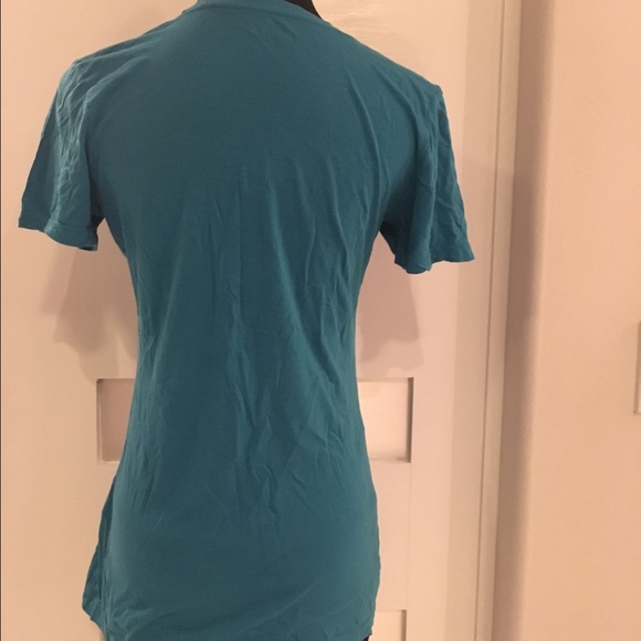 Hurley tshirt - Picture 3 of 4