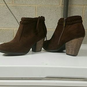 Ankle boots
