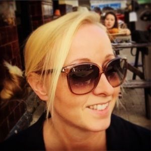 Meet your Posher, Jane