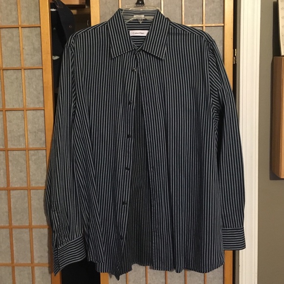 Calvin Klein men's button up shirt