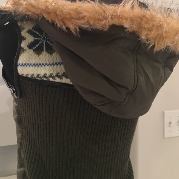 Vest hoodie - Picture 4 of 4