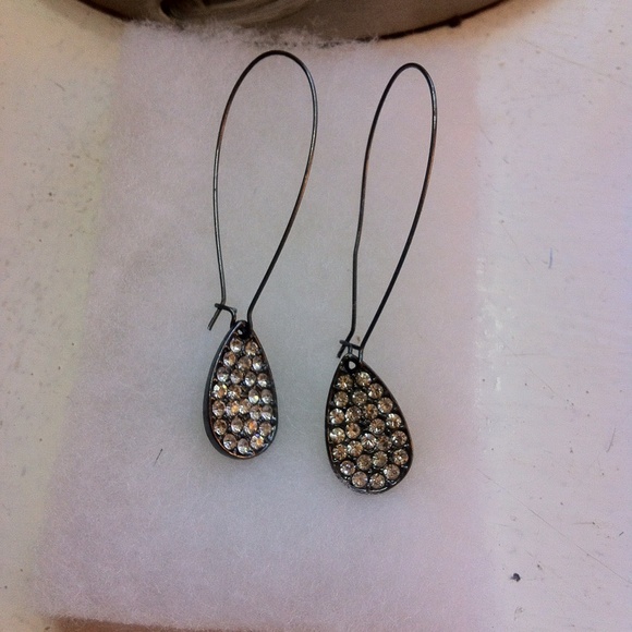 Beautiful fun earrings $10 SALE