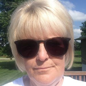 Meet your Posher, Carol