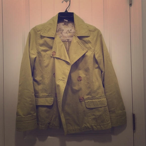 Lime green cotton jacket.