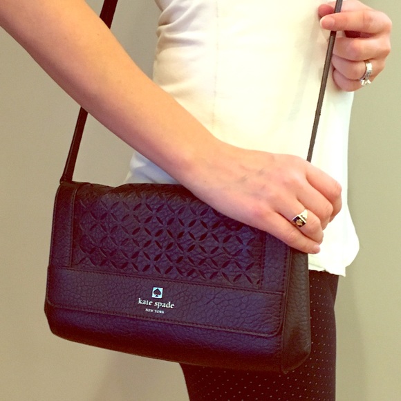 kate spade Handbags - Kate Spade cross body purse