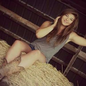 Meet your Posher, April