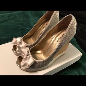Alfani Champagne Bow Wedges