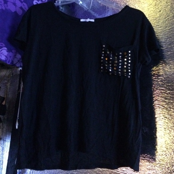 Cute black t shirt