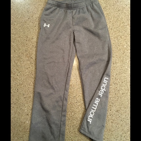 Under Armour Sweats with pockets